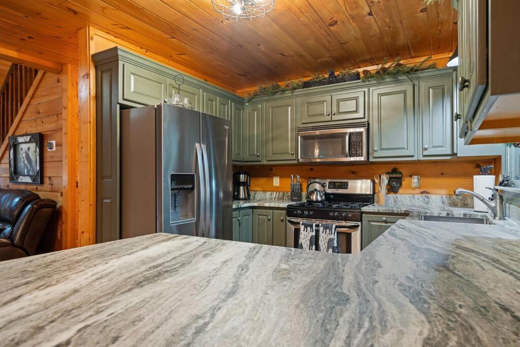 Lakeside Retreat Hot Tub Fishing Hiking Ellijay Eksteriør bilde